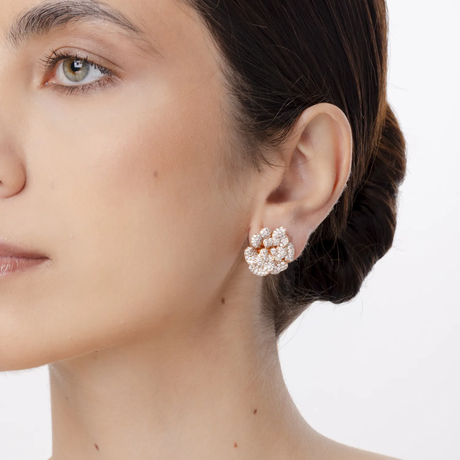 Rose gold flower earrings with 3.8ct diamonds