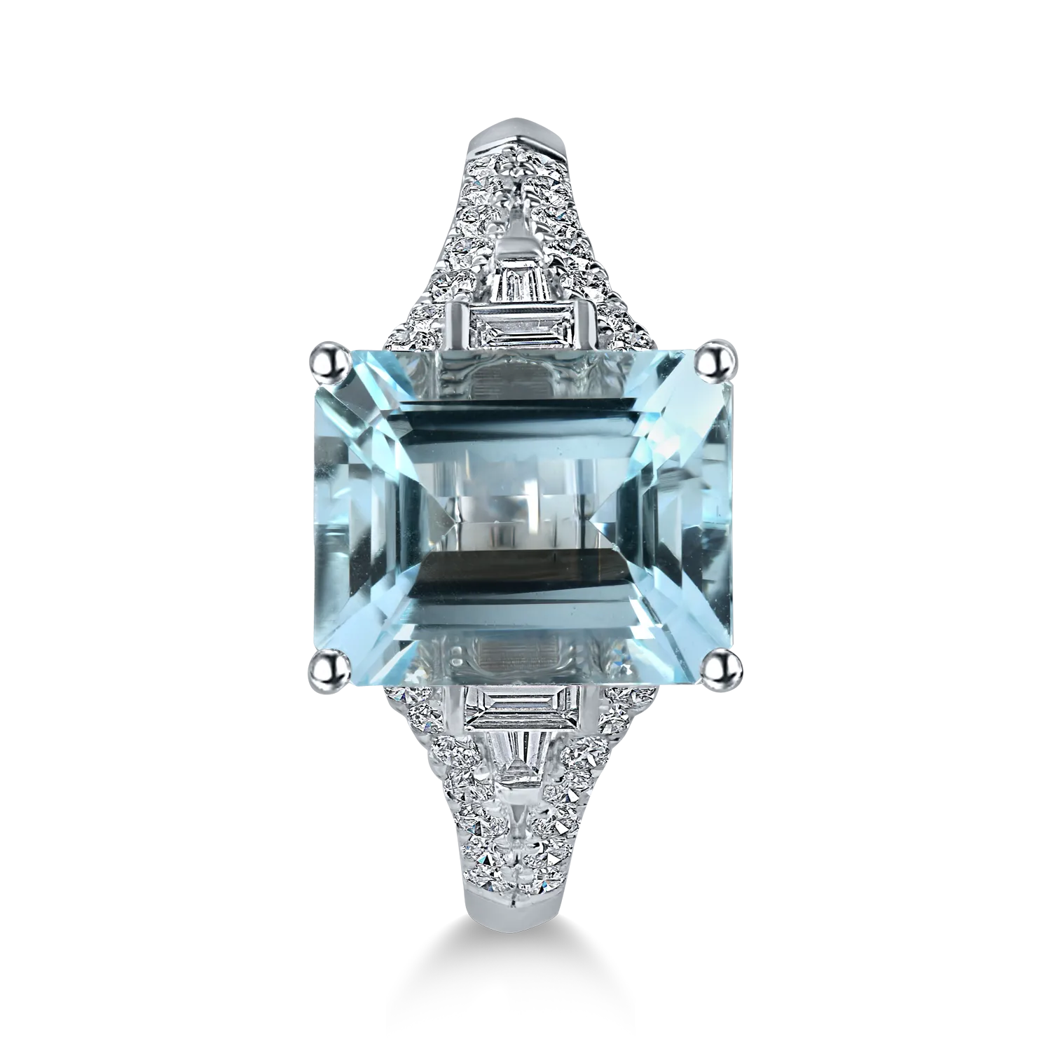 White gold ring with 3ct aquamarine and 0.4ct diamonds