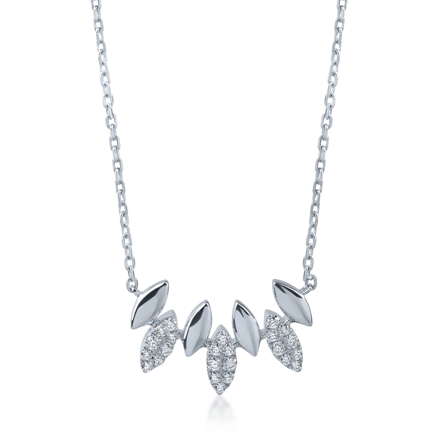 White gold necklace with 0.1ct diamonds