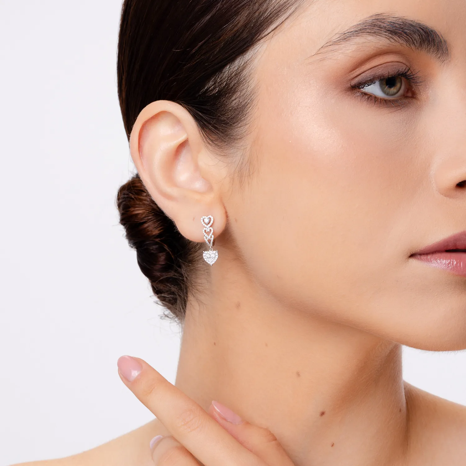 White gold heart earrings with 0.6ct diamonds