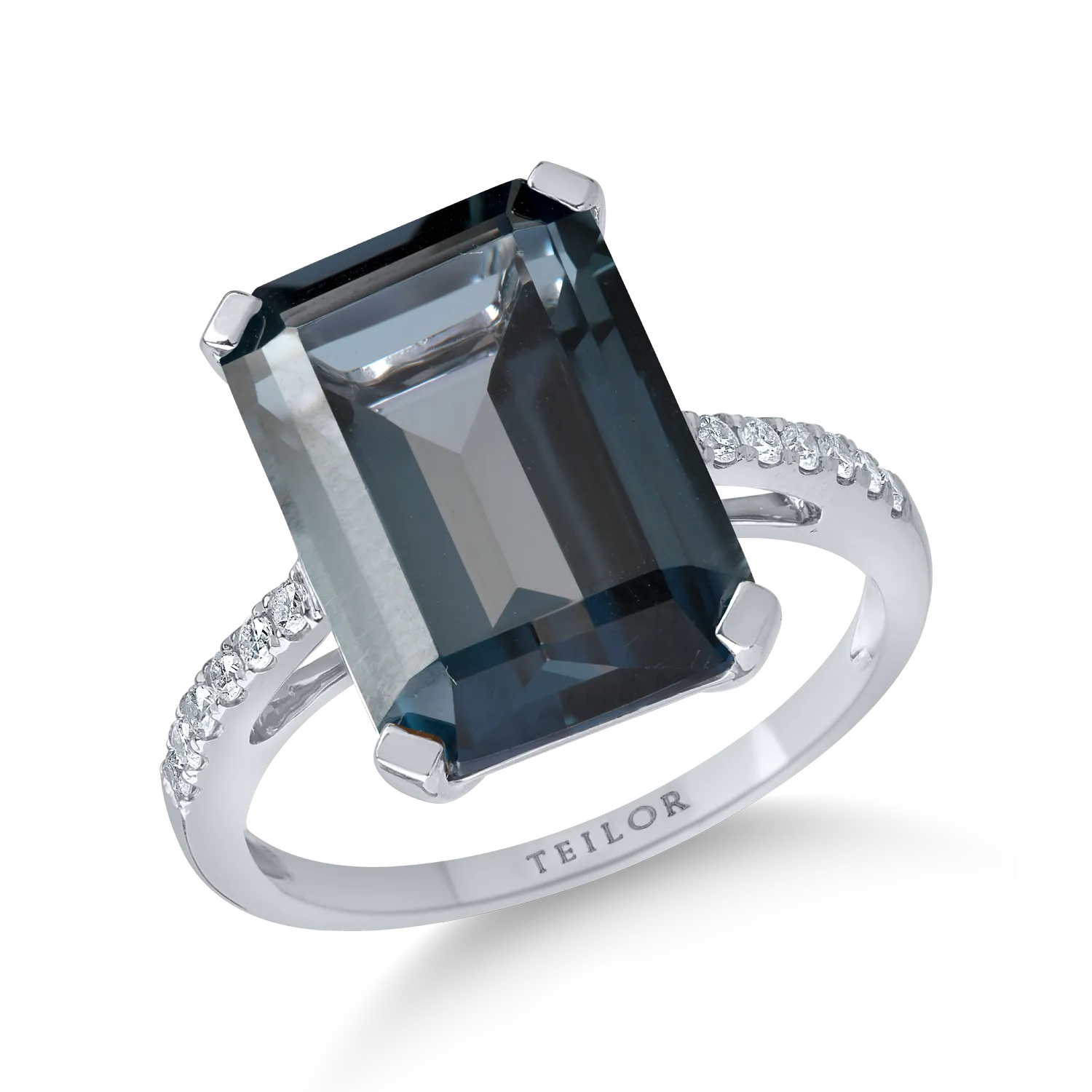 Inel din aur alb cu un topaz London blue octogonal de 7.9ct si diamante de 0.1ct
