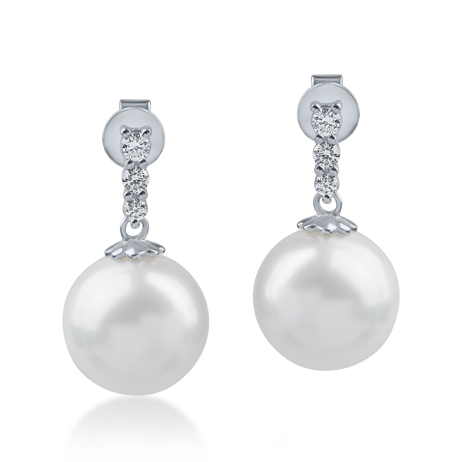 White gold earrings with 19.6ct fresh water pearls and 0.1ct diamonds