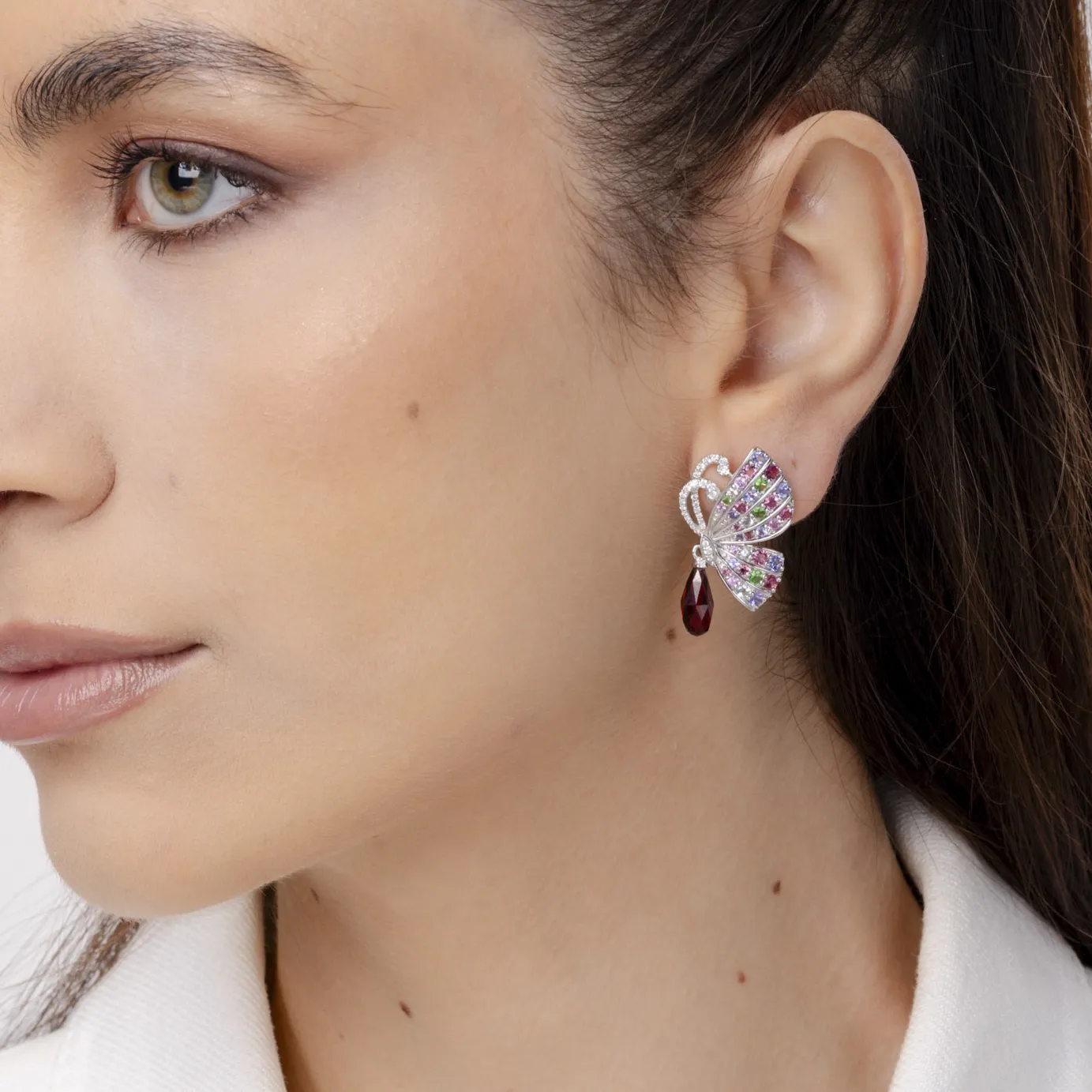 Fehérarany fülbevaló 9.3ct drágakövekkel és féldrágakövekkel