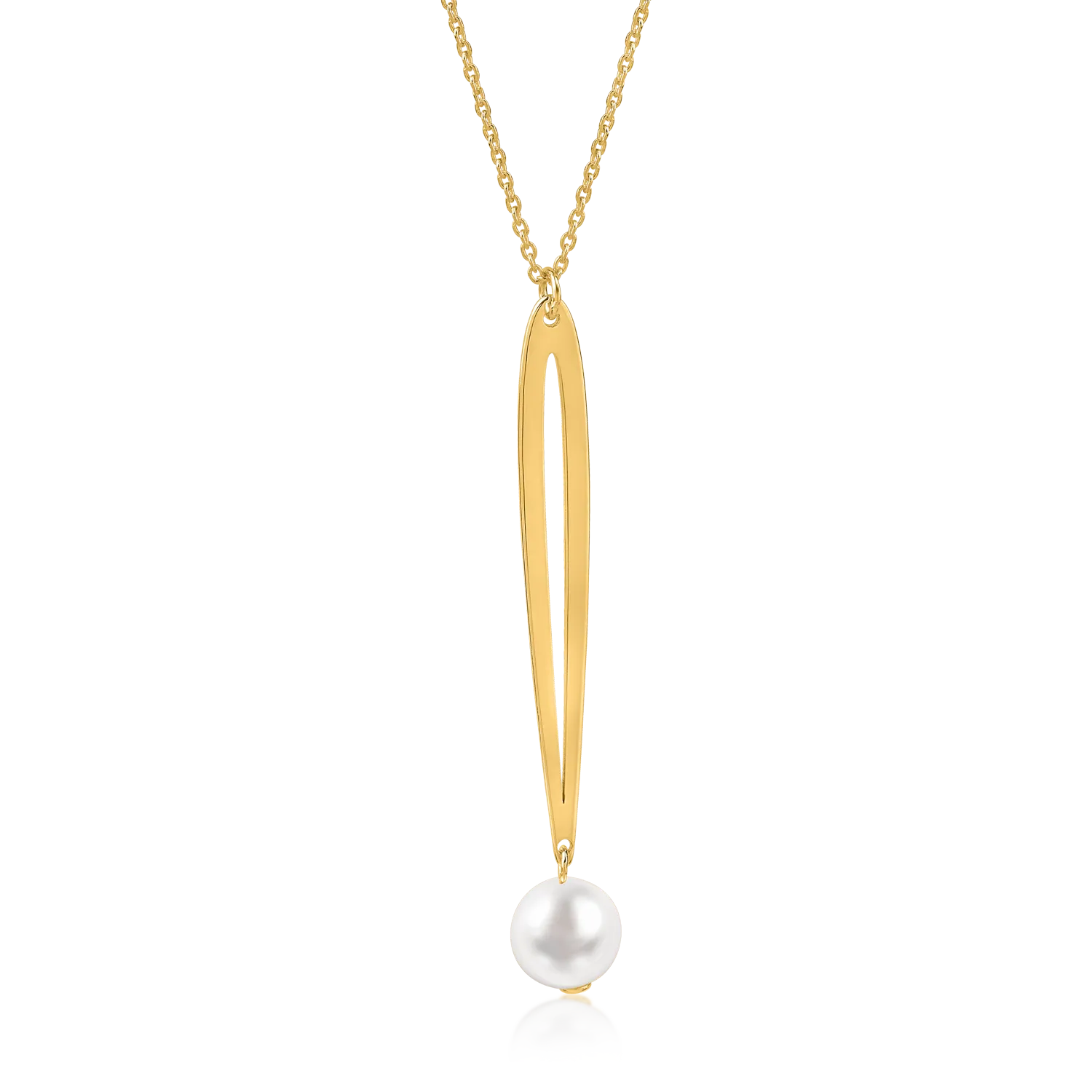 Yellow gold pendant necklace with natural pearl