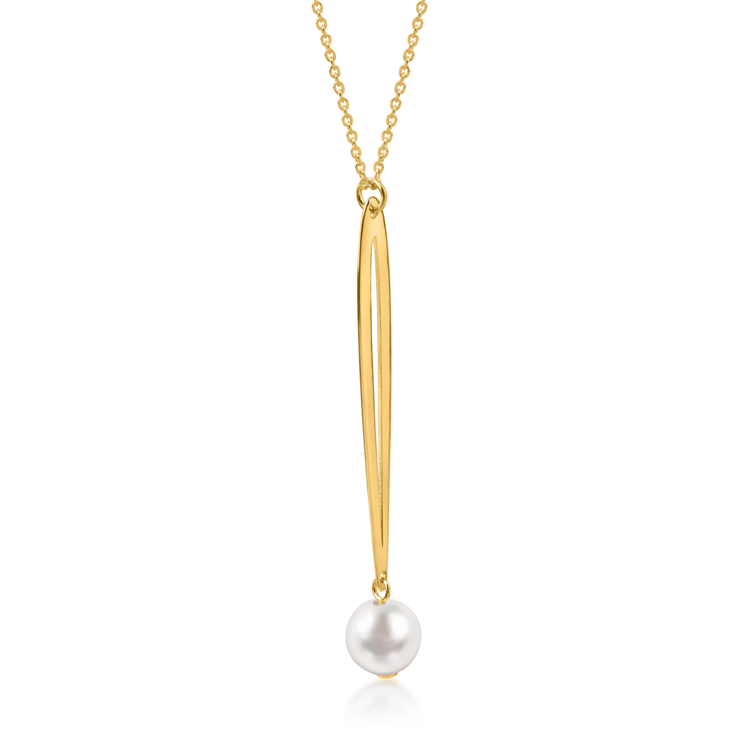 Yellow gold pendant necklace with natural pearl