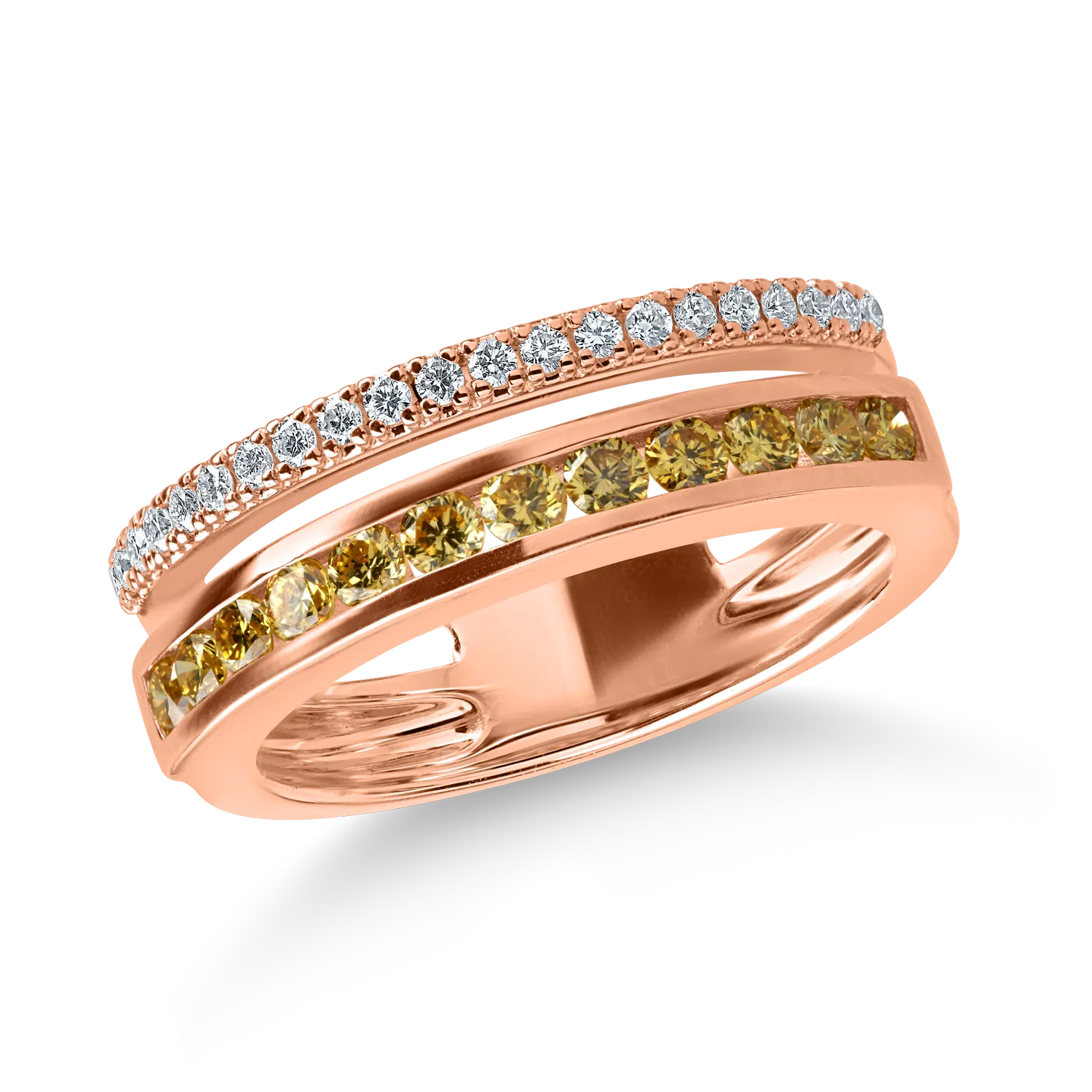 Rose gold ring with yellow and clear diamonds of 0.66ct