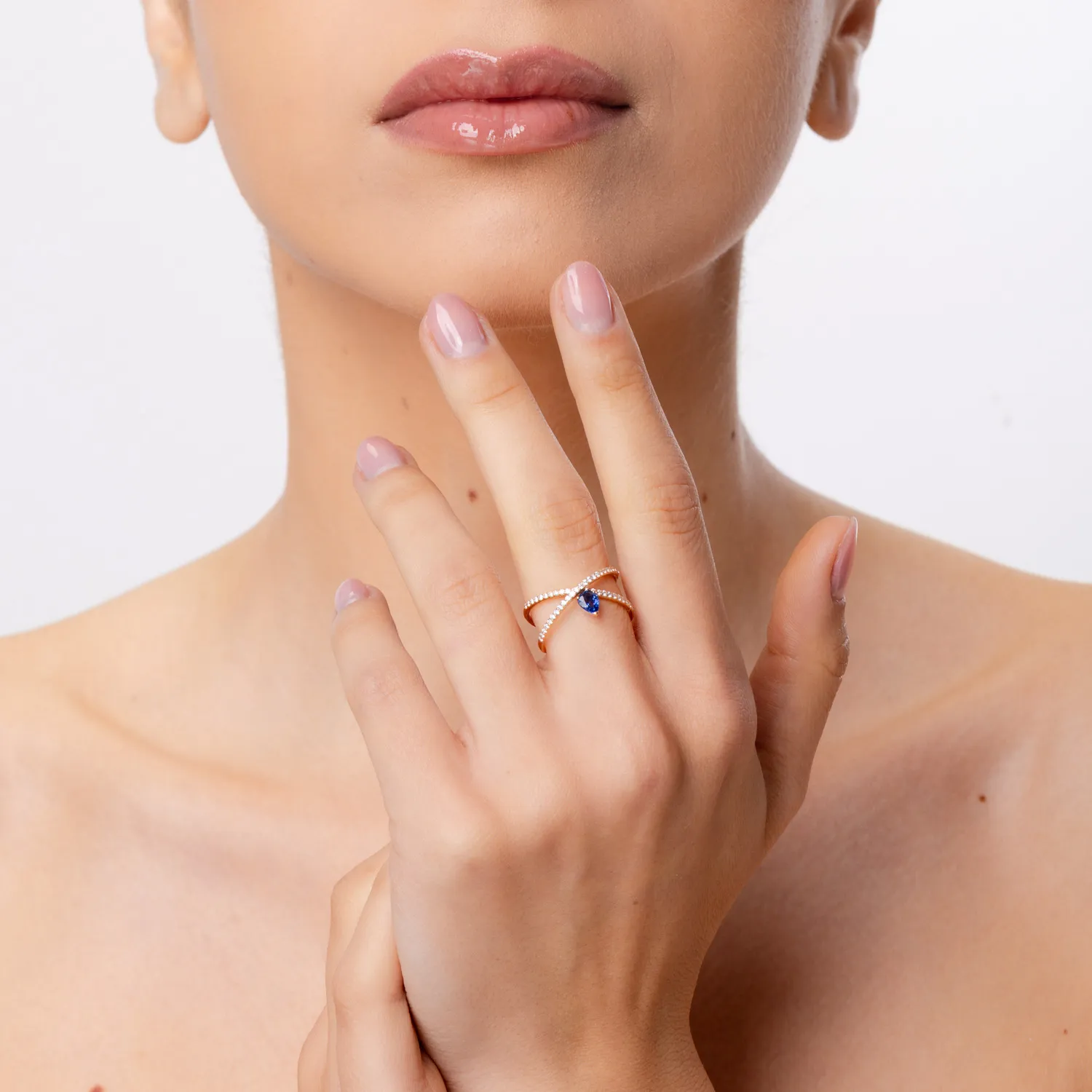 Inel din aur roz cu safir pear de 0.45ct si diamante de 0.68ct