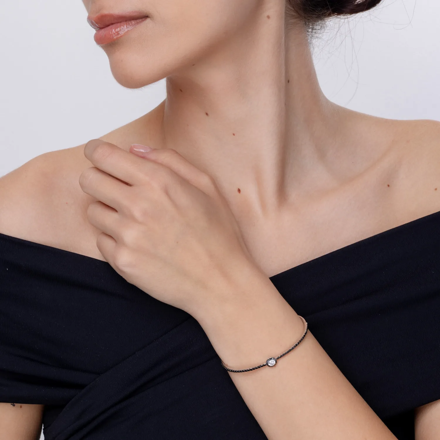 Fehérarany karkötő 1.52ct fekete és színtelen gyémántokkal