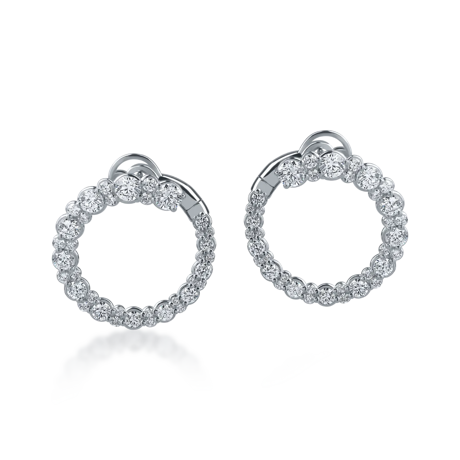 White gold earrings with 2.52ct diamonds