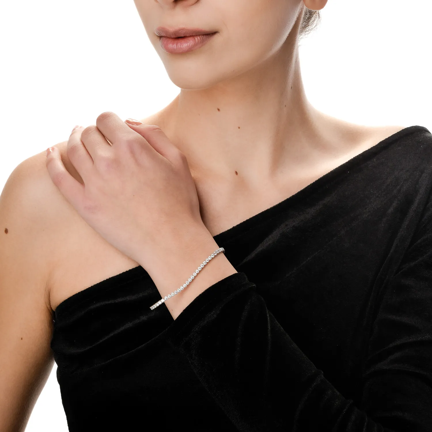 Тенис гривна от бяло злато с циркони