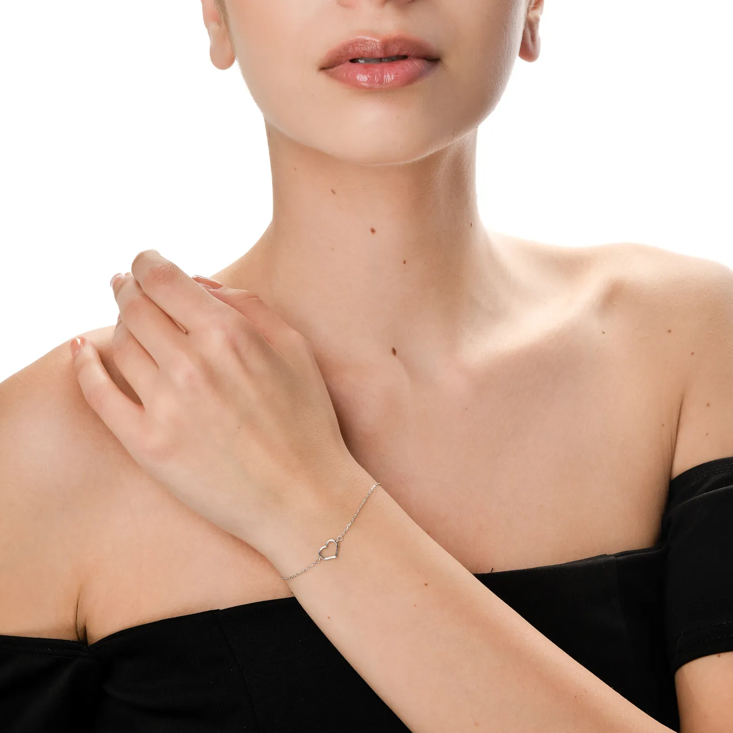 White gold heart pendant bracelet