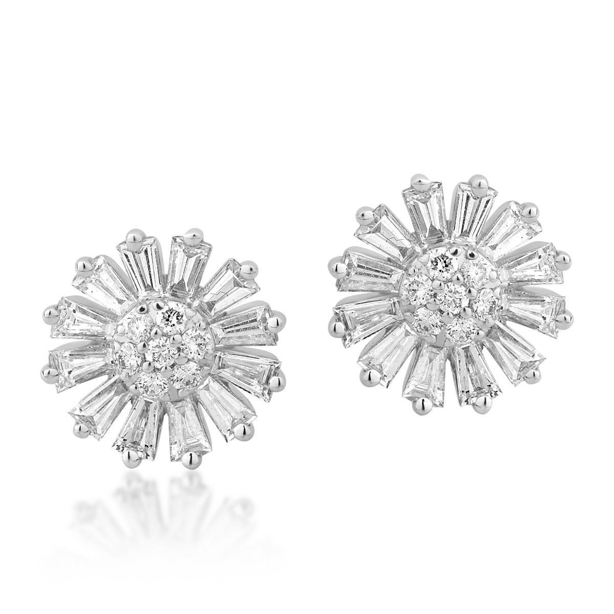 Cercei florali din aur alb cu diamante de 0.6ct