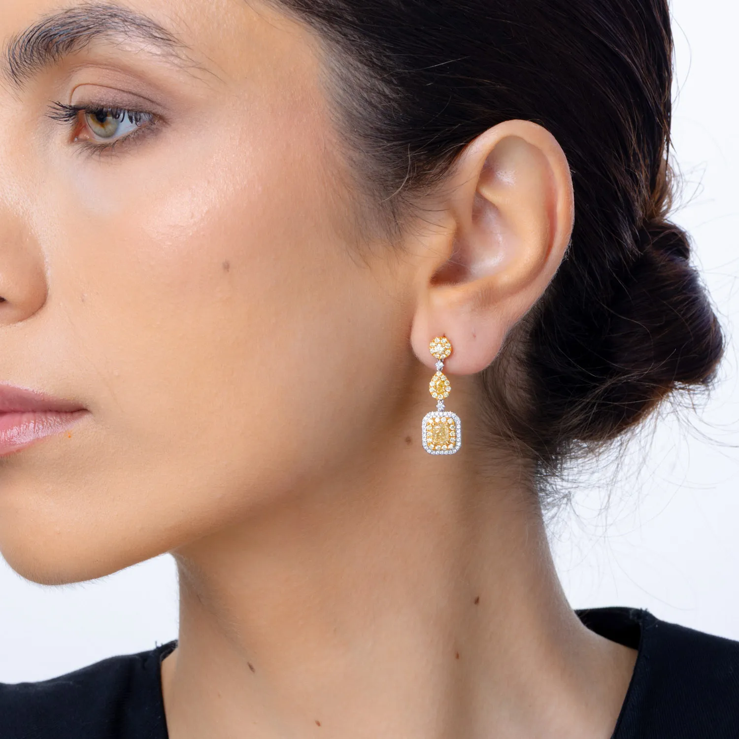 Kolczyki z żółto-białego złota z 2.5ct żółtymi i przezroczystymi diamentami