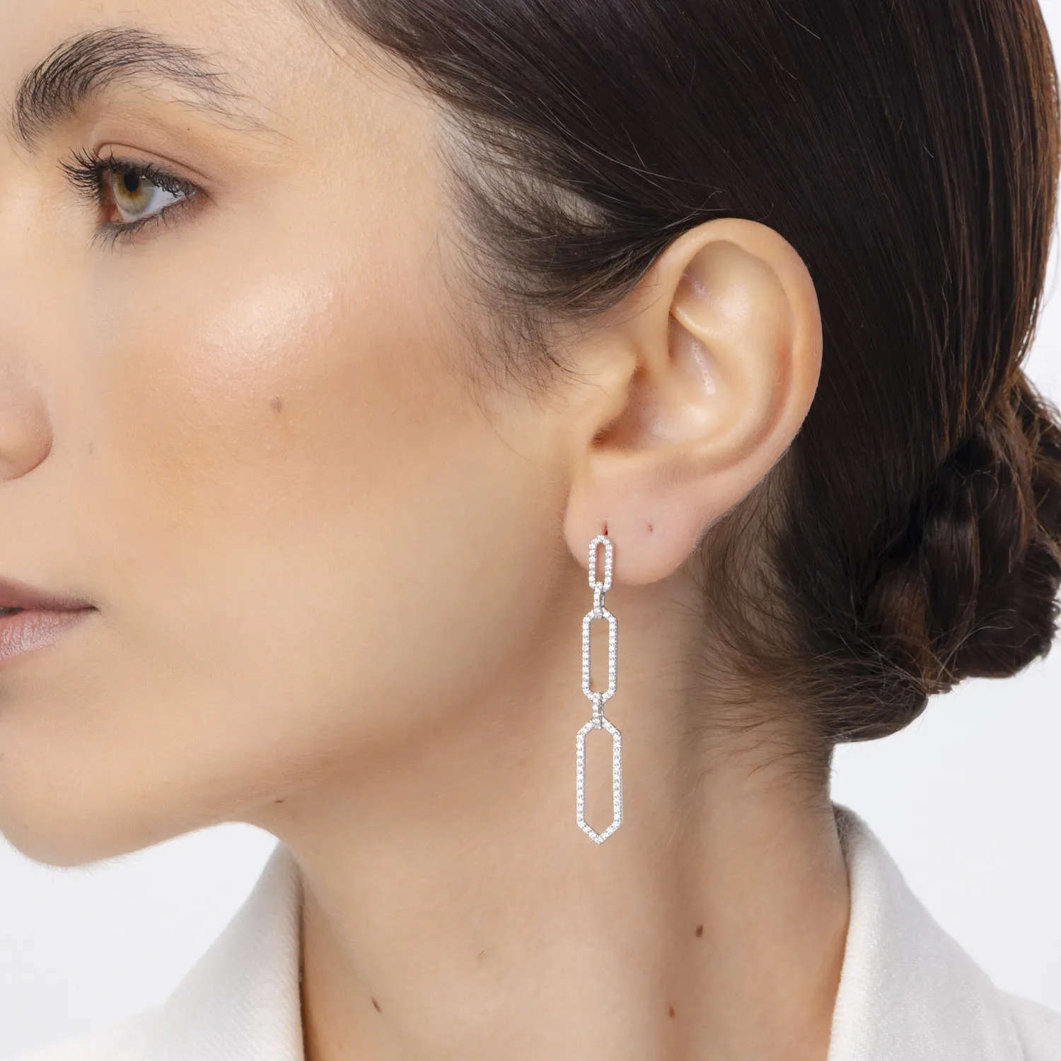 Fehérarany hosszú fülbevaló 1.1ct gyémántokkal
