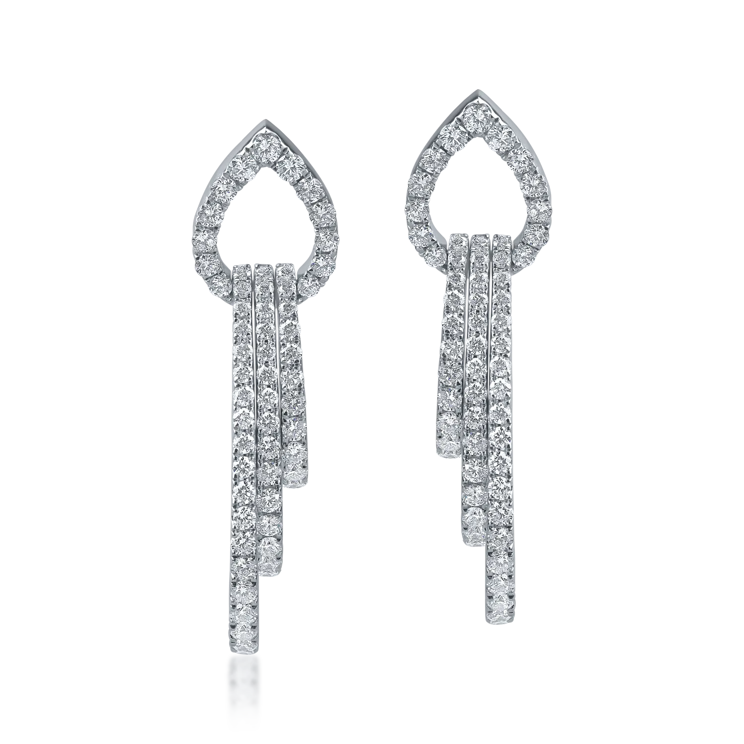 Fehérarany fülbevaló. 1.5ct mikrobe keményedő gyémántokkal