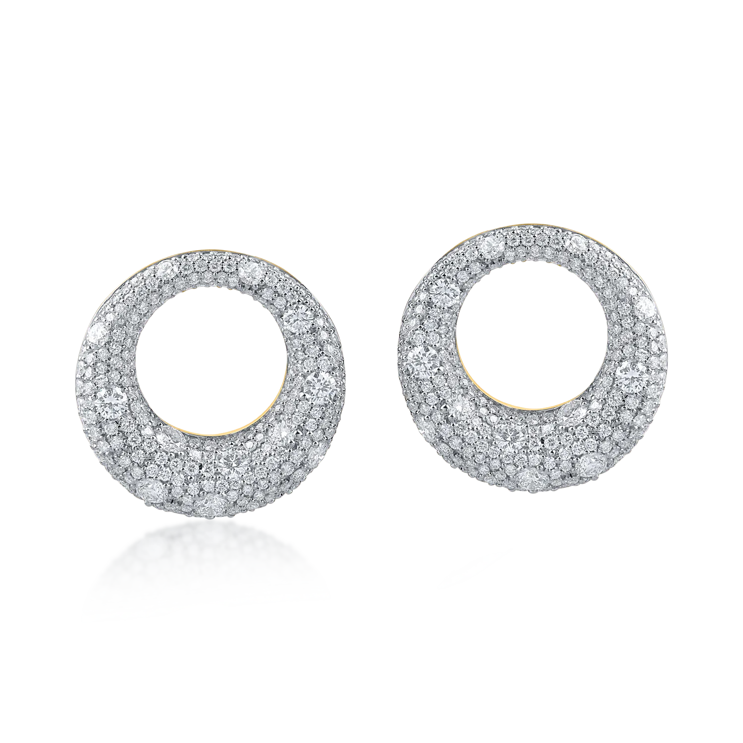 Sárga arany fülbevaló. 4.4ct mikrobe keményedő gyémántokkal-188468