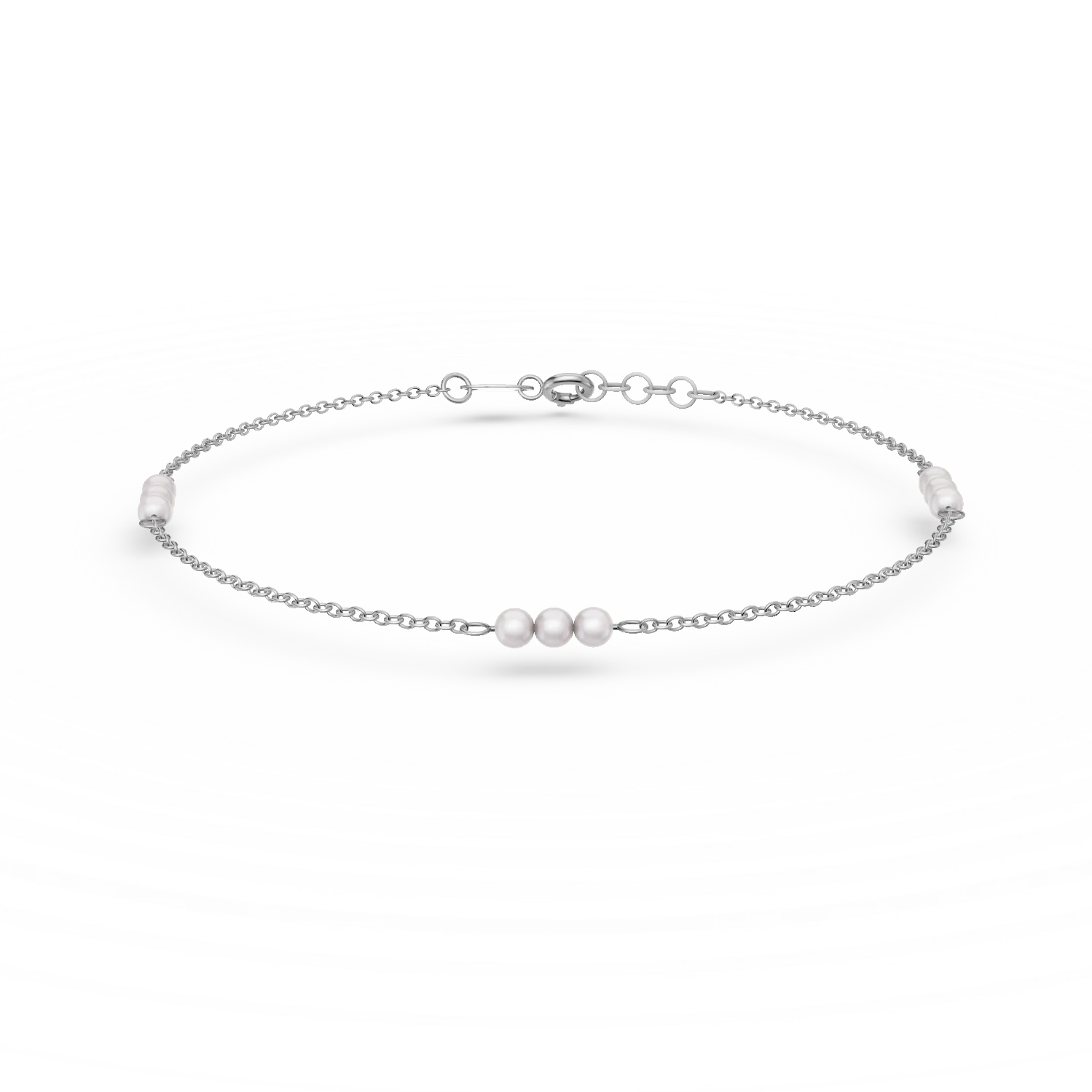 White gold bracelet with natural pearls