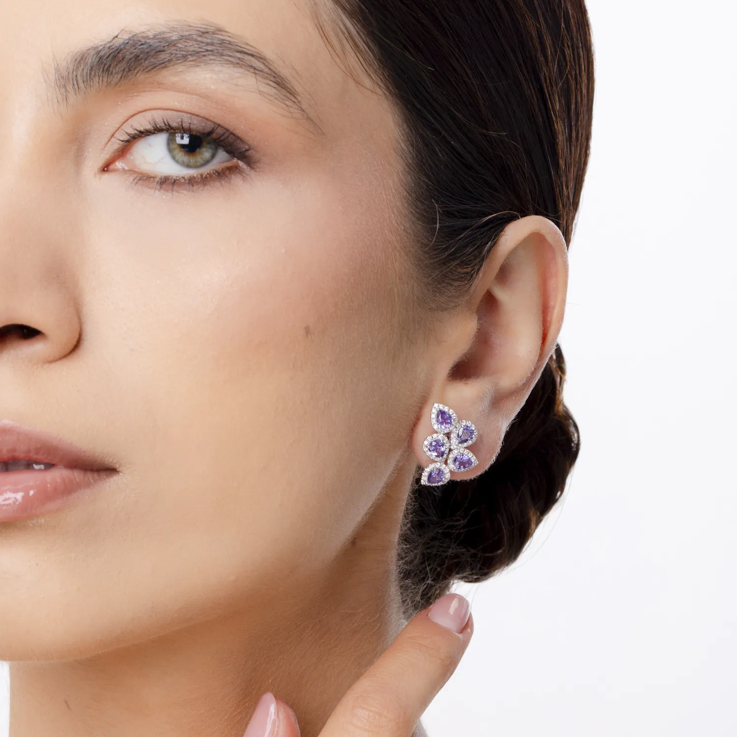 Fehér arany fülbevalók 3.9ct gyémánttal és ibolya zafírokkal