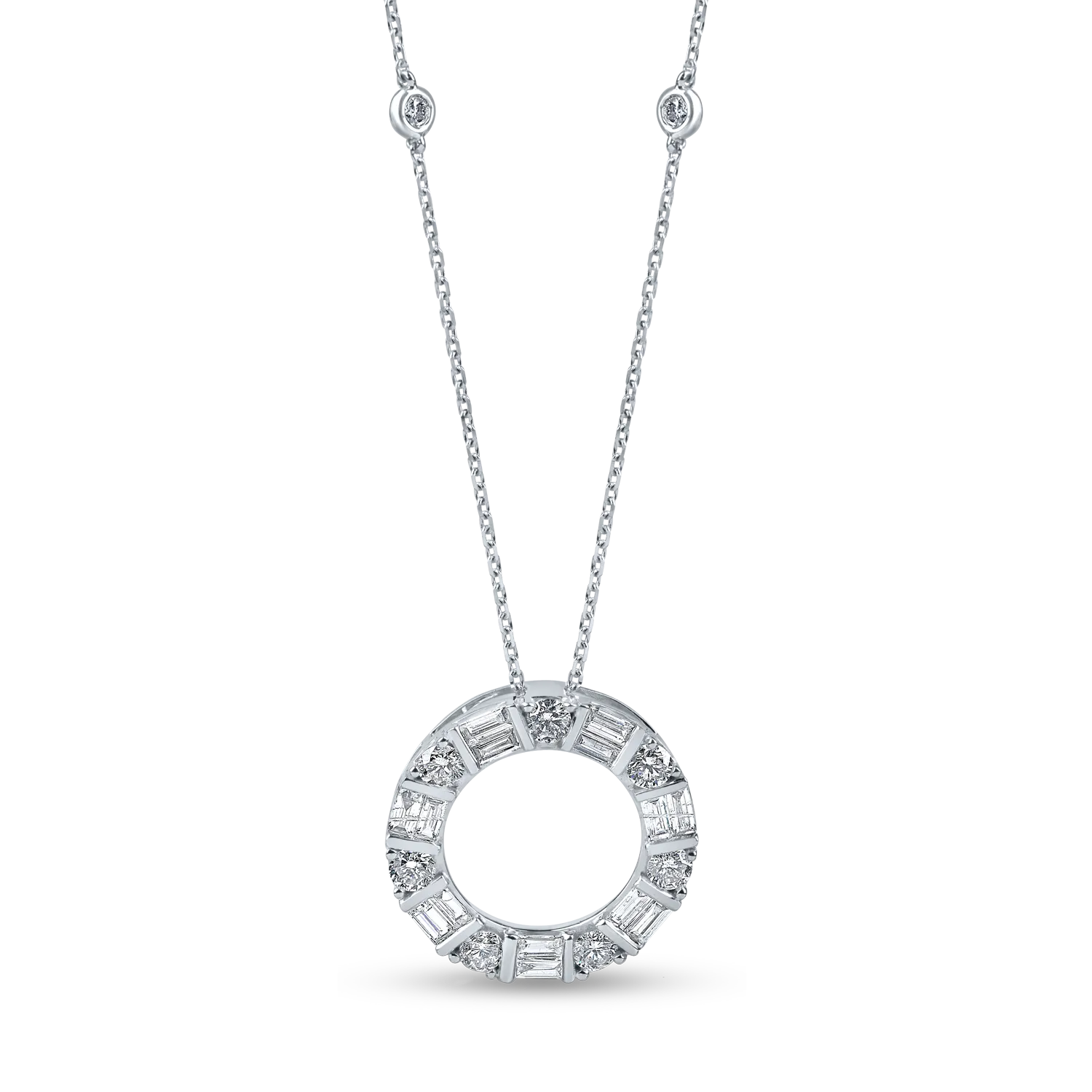 Lant cu pandantiv rotund din aur alb cu diamante de 1ct