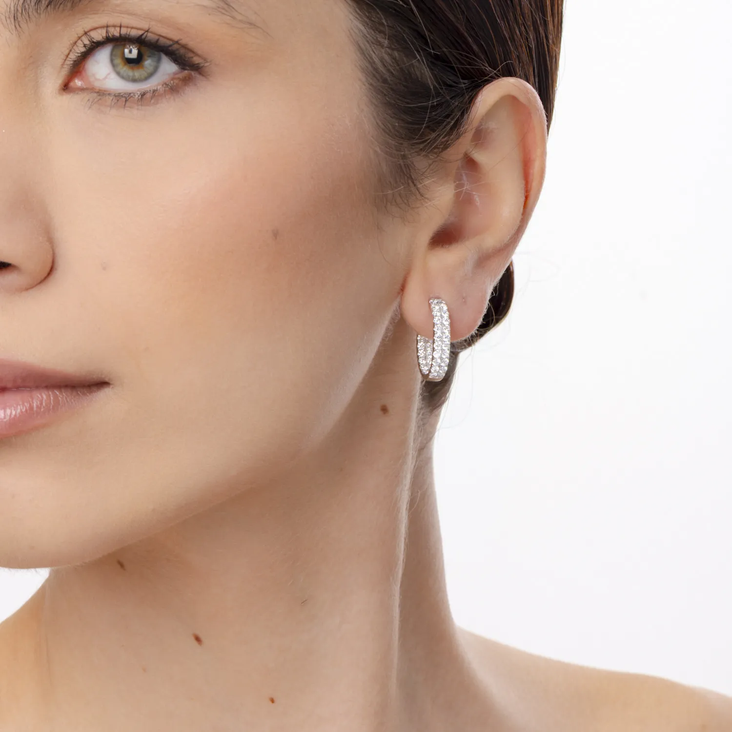 Fehér arany karika fülbevaló 1.99 ct gyémánttal