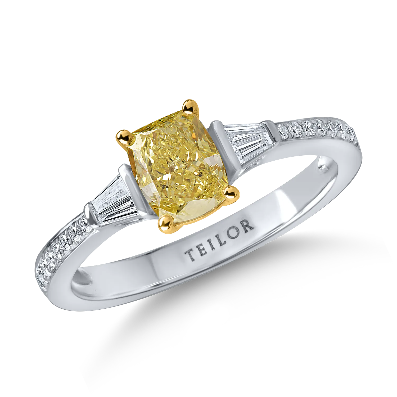 Inel clasic din aur alb-galben cu un diamant fancy glaben cushion de 1ct si diamante incolore baguette si rotunde de 0.19ct