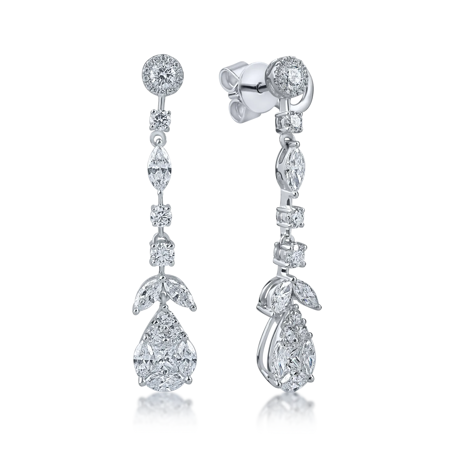 Cercei lungi din aur alb cu diamante de 2.8ct