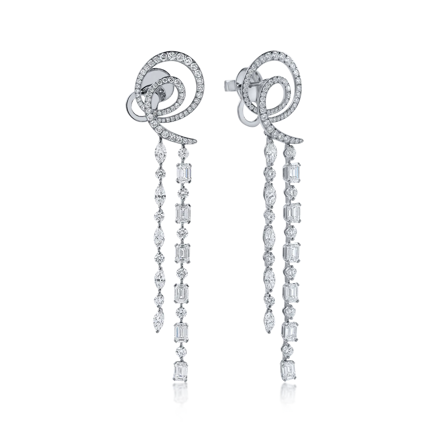 Cercei lungi din aur alb cu diamante de 5.5ct