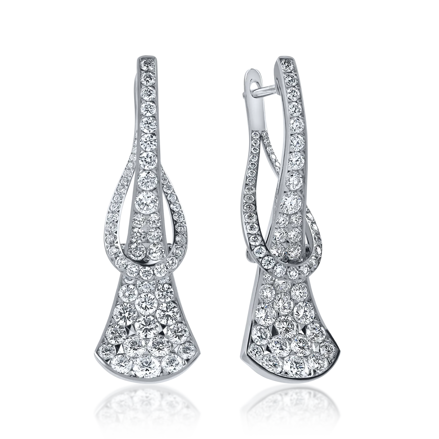 Cercei forma abstracta din aur alb cu diamante de 2.2ct