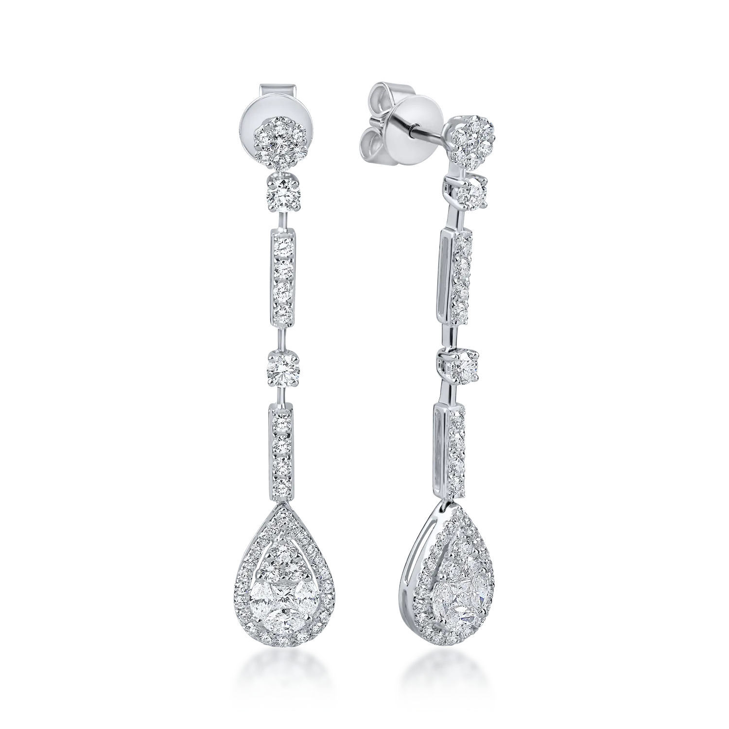 Cercei lungi din aur alb cu diamante de 1.89ct