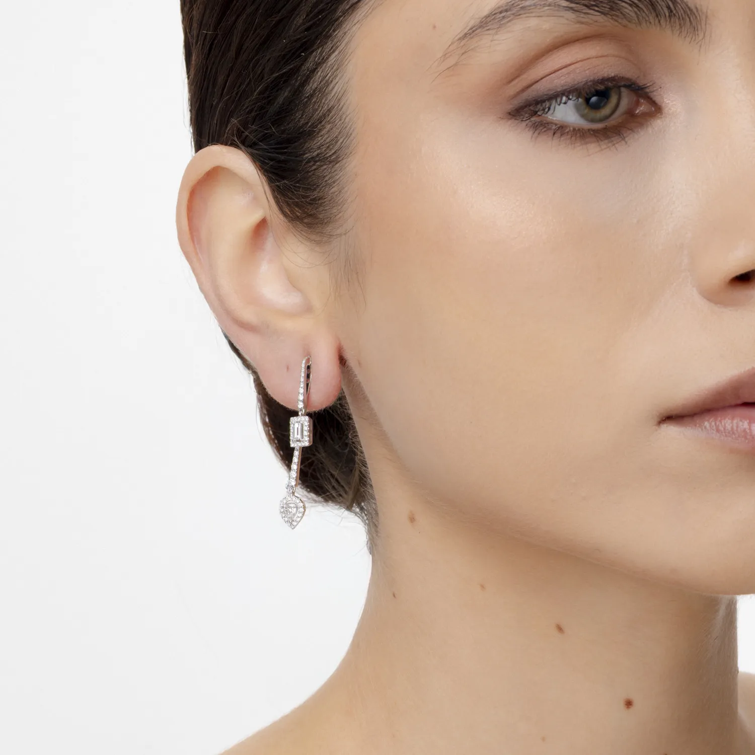 Fehérarany geometrikus fülbevaló 1.55 ct gyémánttal