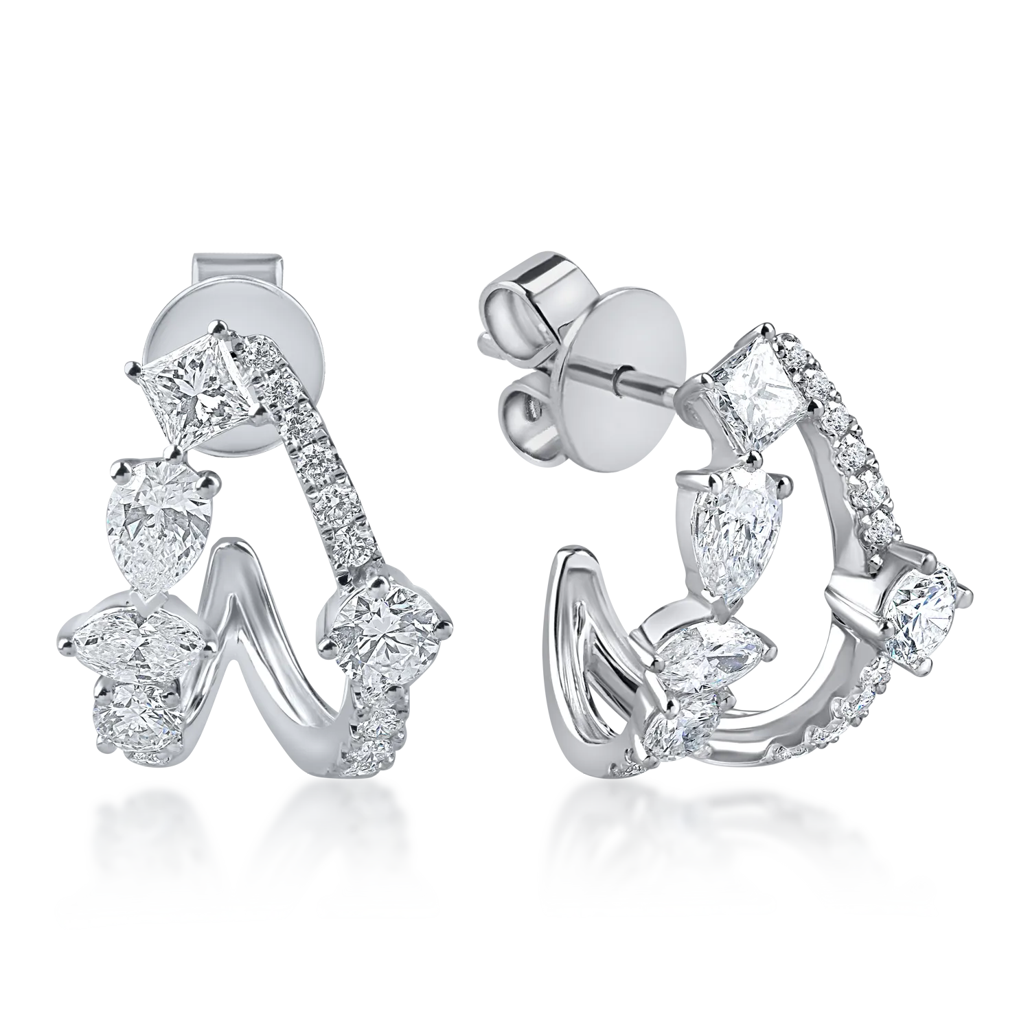 Cercei model abstract din aur alb cu diamante de 1.97ct
