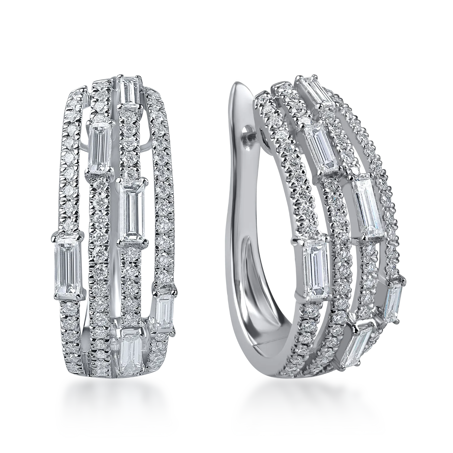 Cercei din aur alb cu diamante baguette si round microsetting de 2.1ct