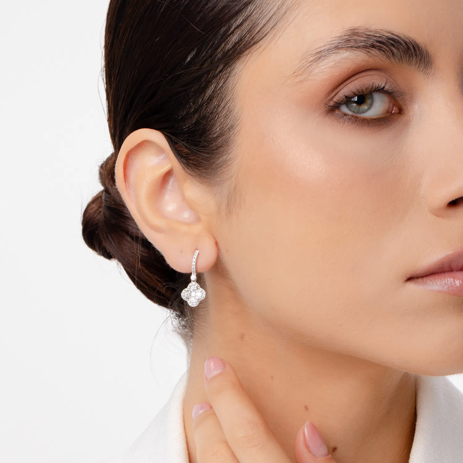 White gold geometric earrings with 1.3ct diamonds