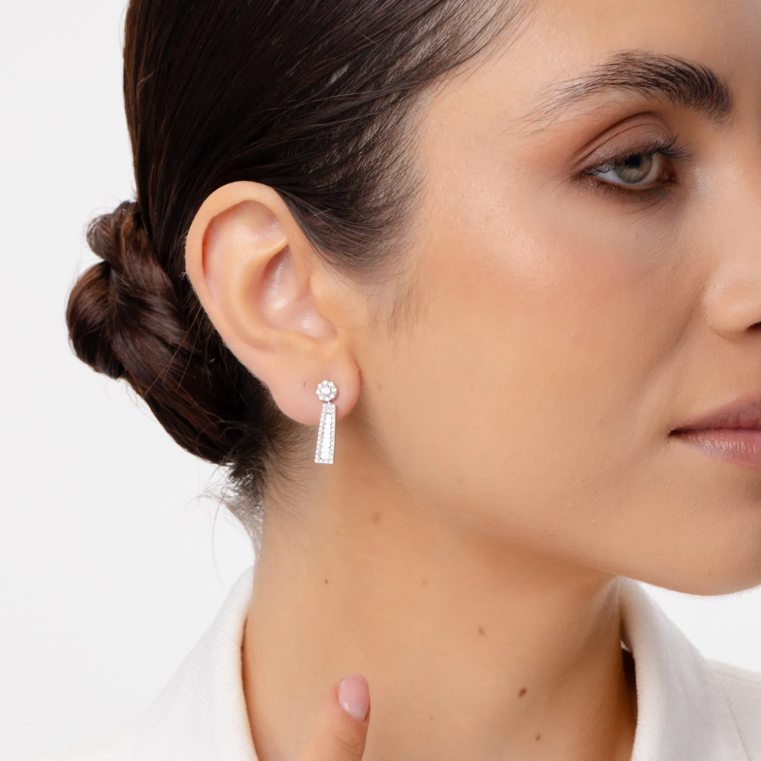 White gold geometric earrings with 1.1ct diamonds
