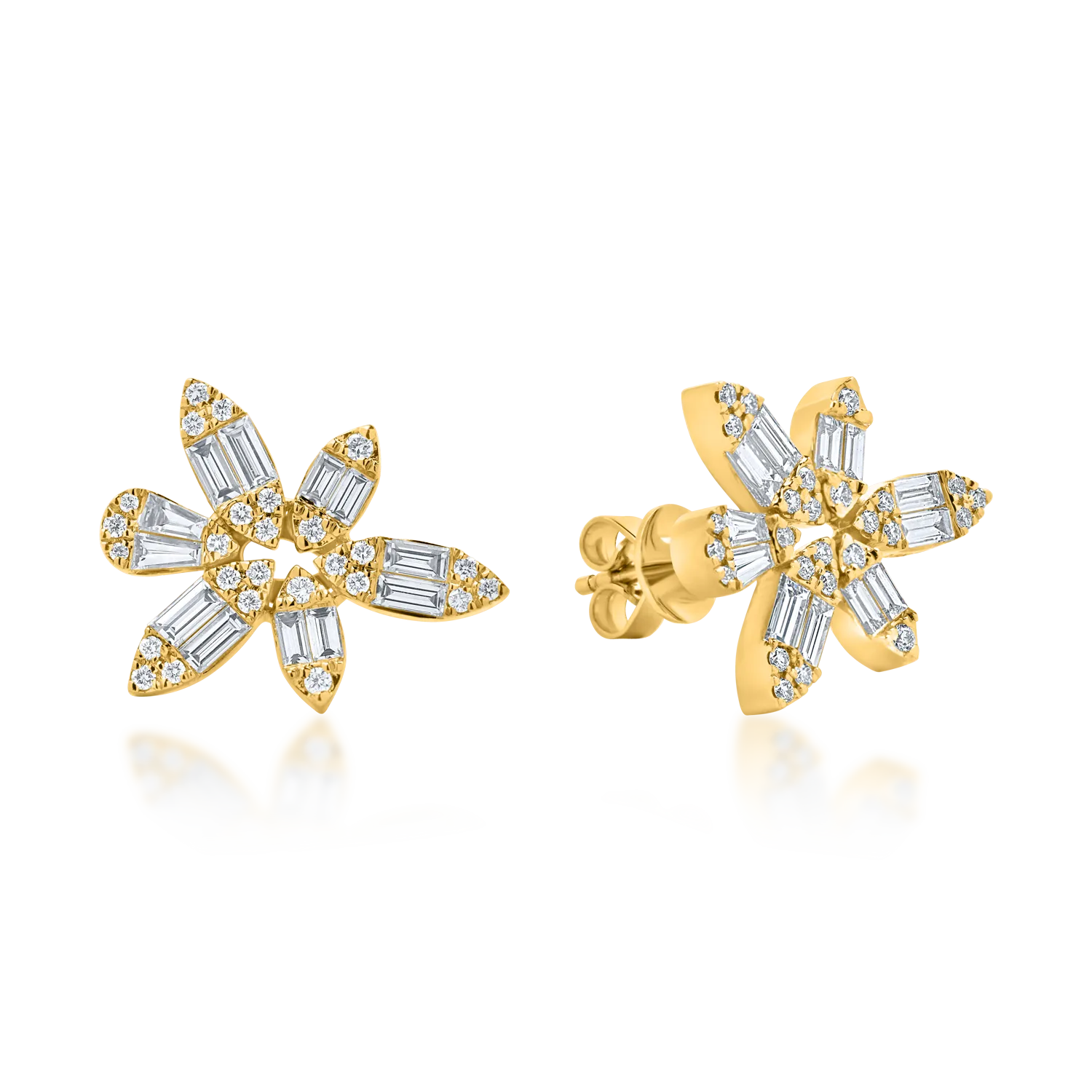 Cercei floare din aur galben cu diamante baguette si rotunde de 1.6ct
