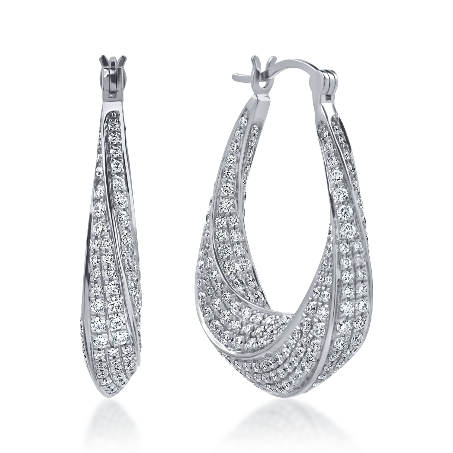 Cercei candelabru din aur alb cu diamante de 3.1ct