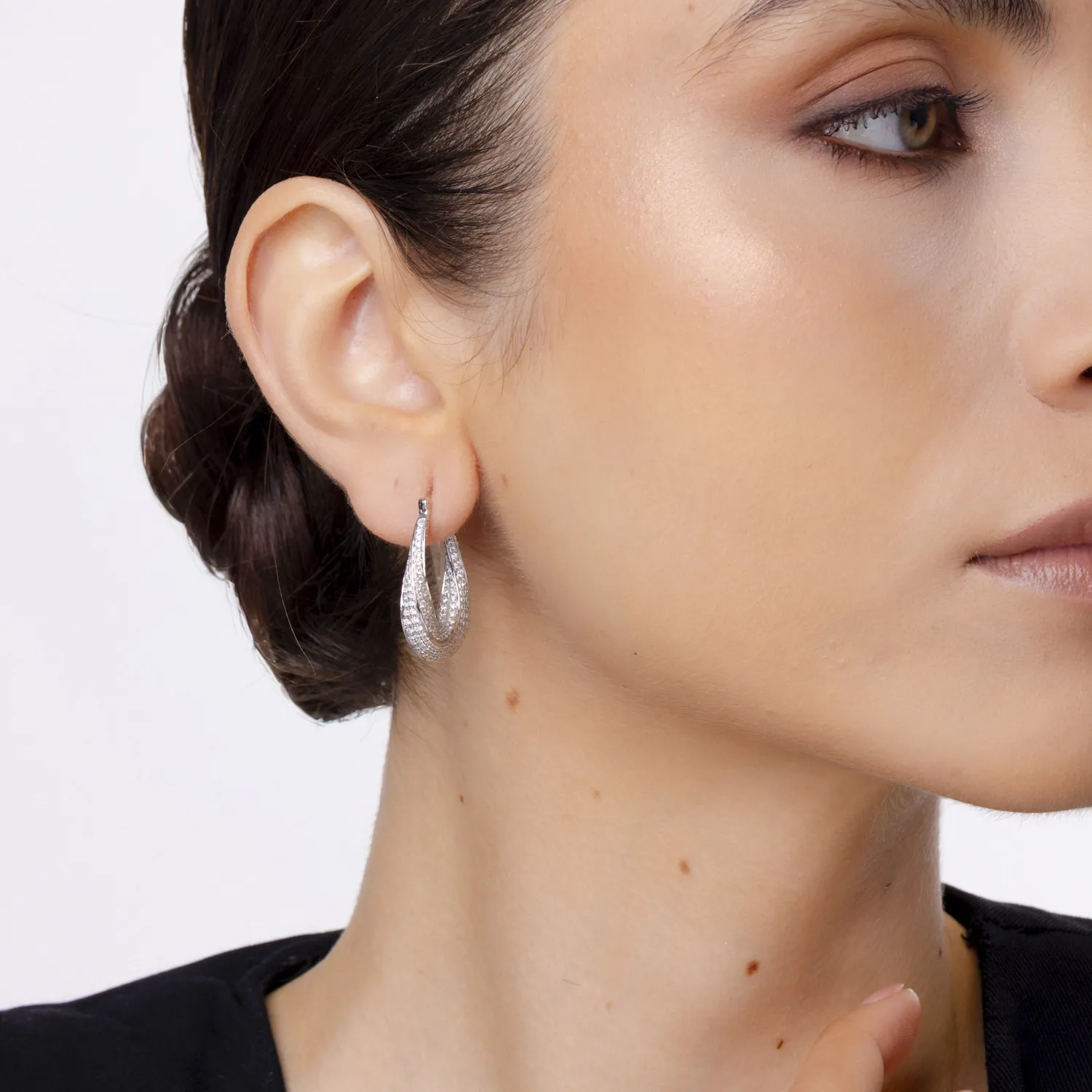 Fehér arany csillár fülbevaló 3.1ct gyémántokkal