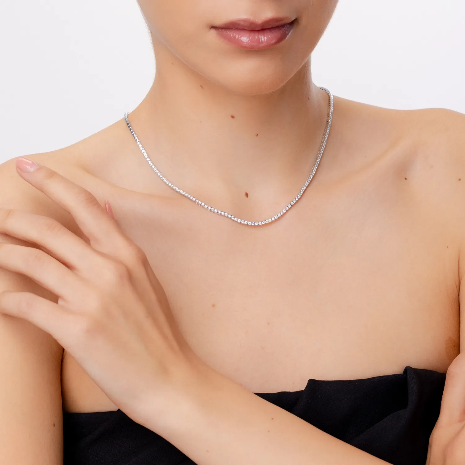 Colier tennis din aur alb cu diamante de 1.7ct