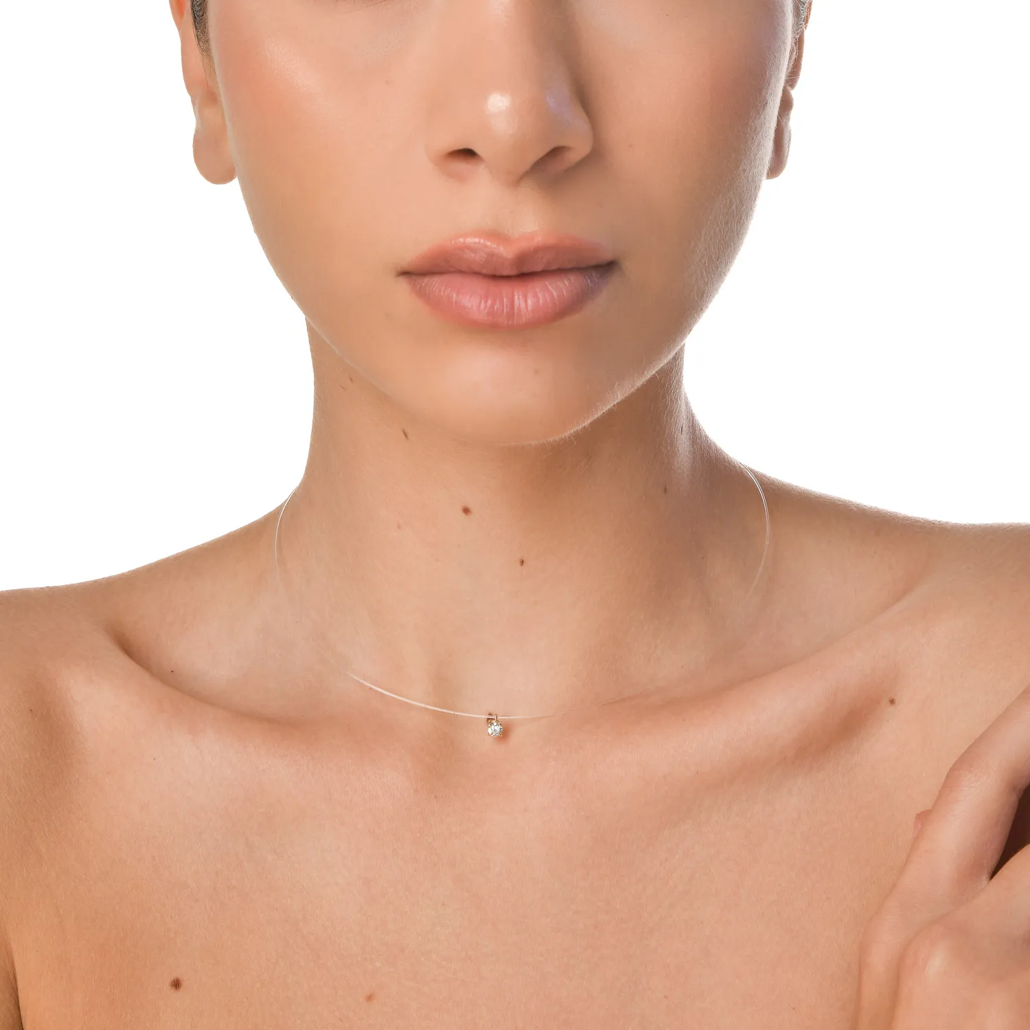 Прозрачна телена верижка с жълто злато и висулка с диамант 0.2кт