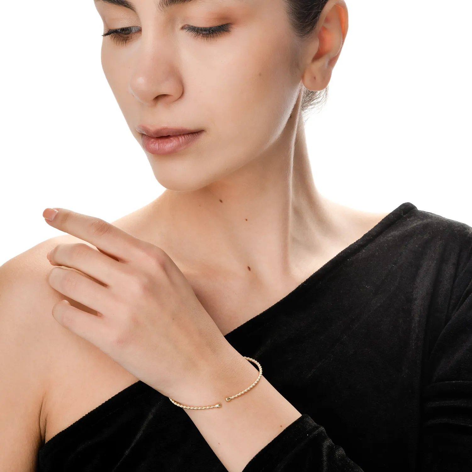 Yellow gold fixed bracelet