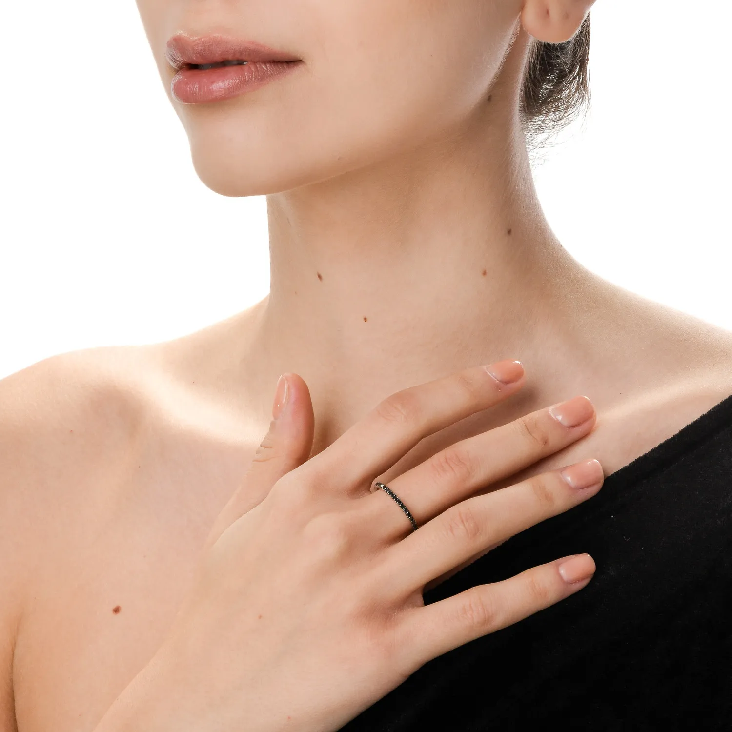 White gold half eternity ring with 0.5ct black diamonds