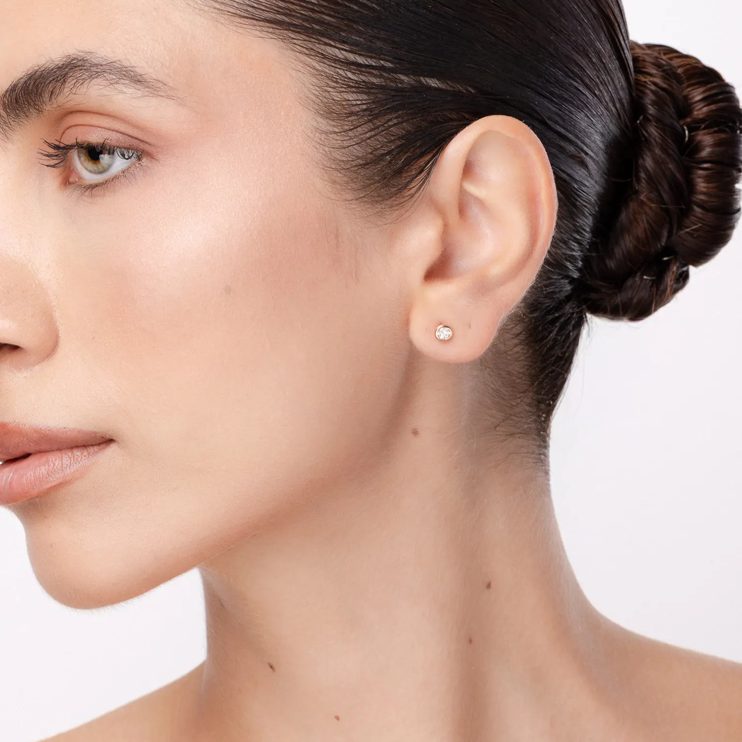 Rose gold piercing earring with 0.045ct diamonds