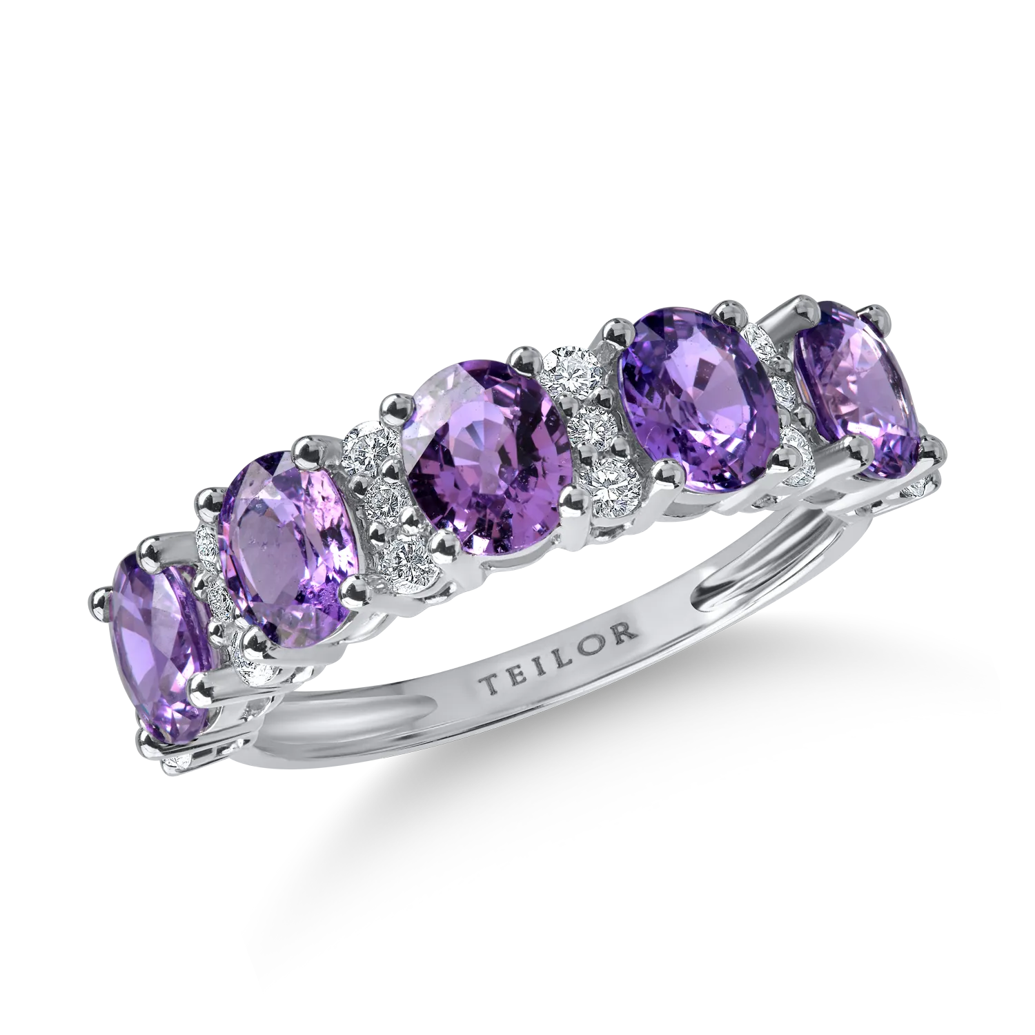 Inel din aur alb cu safire violet ovale de 2.13ct si diamante de 0.26ct
