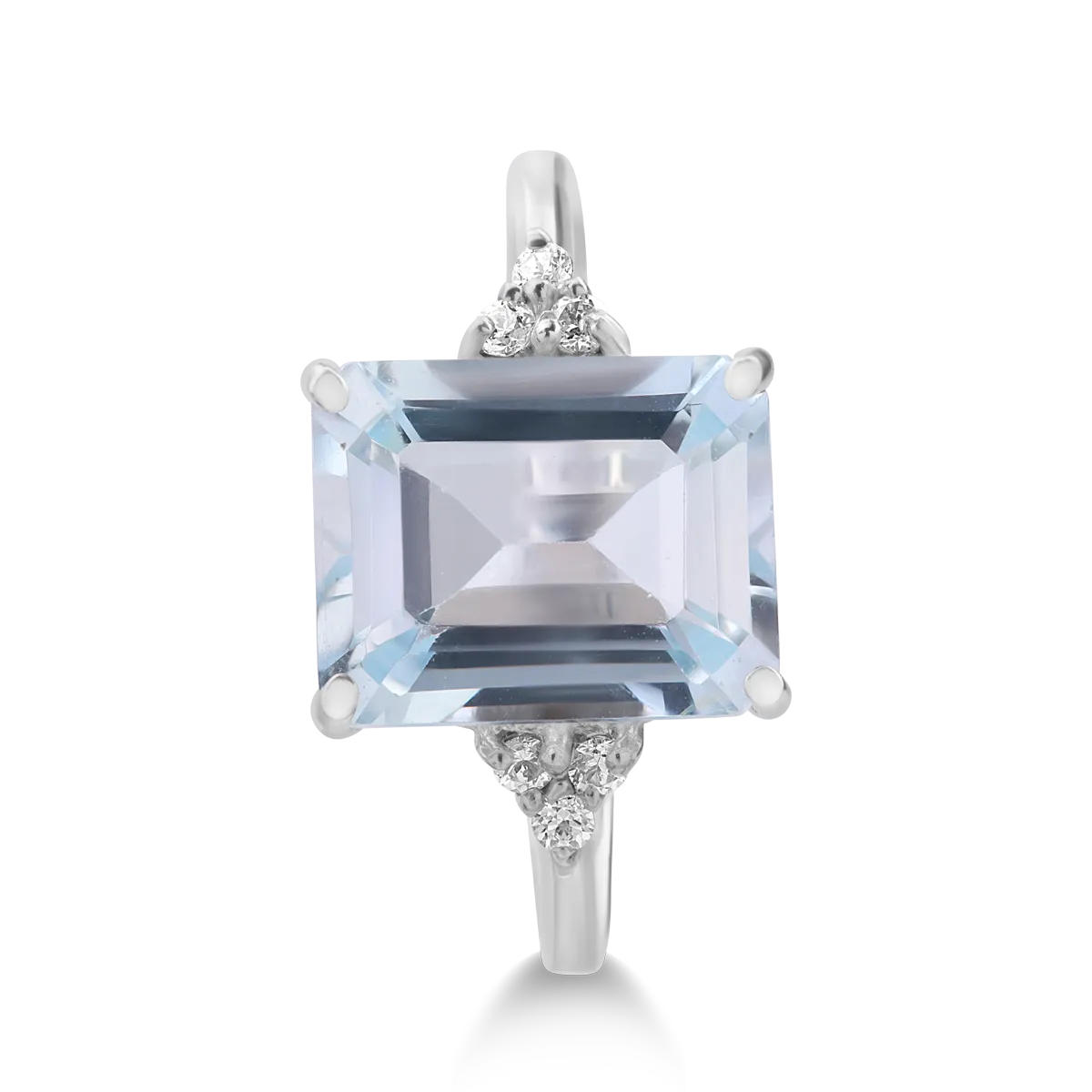 Pierścionek z białego złota