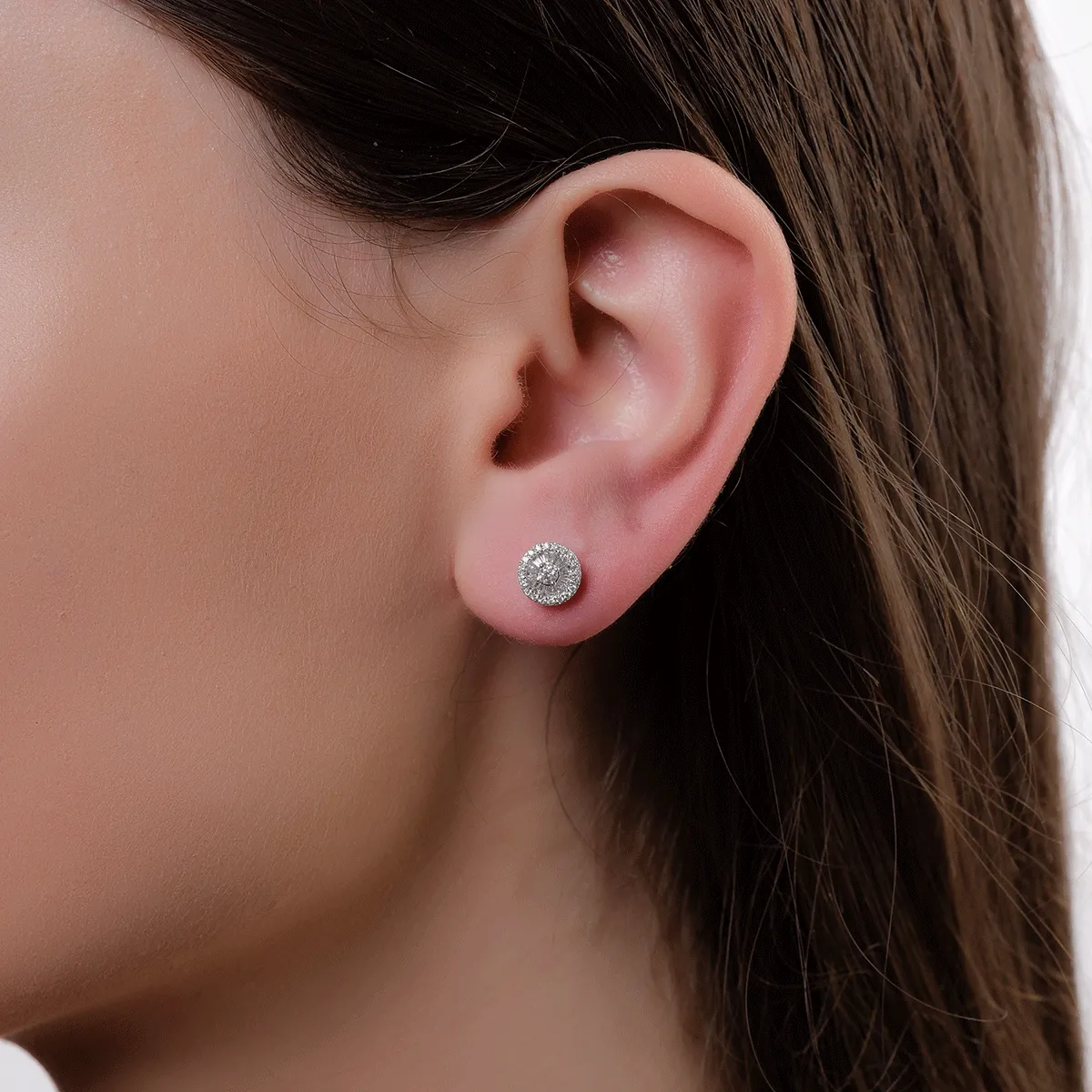 Cercei din aur alb de 18K cu diamante de 0.35ct