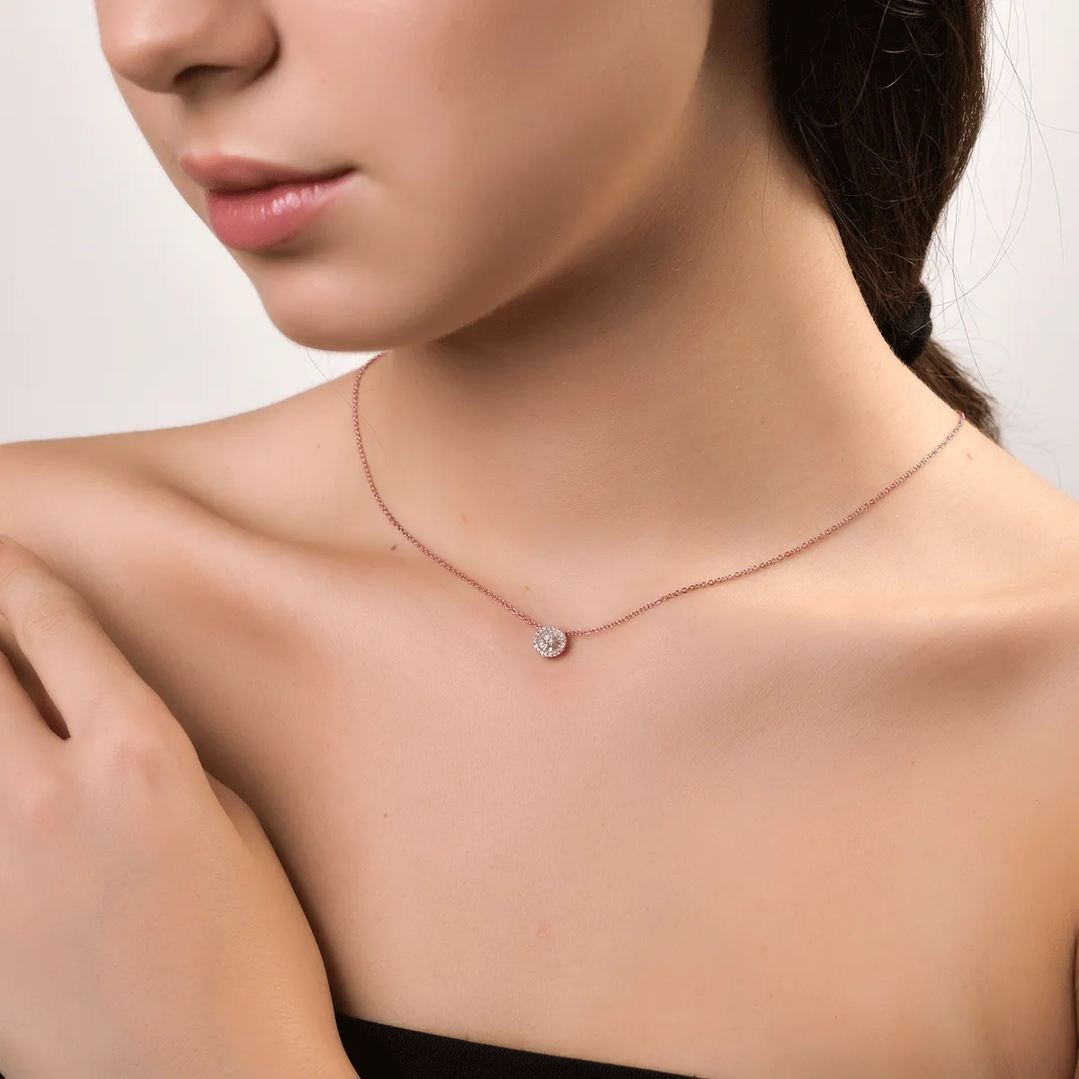 18K rose gold pendant chain with 0.2ct diamonds