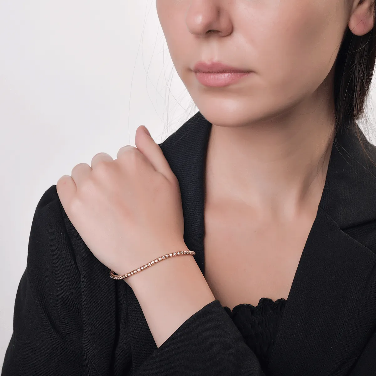 Bratara tennis din aur roz de 18K cu diamante de 0.94ct