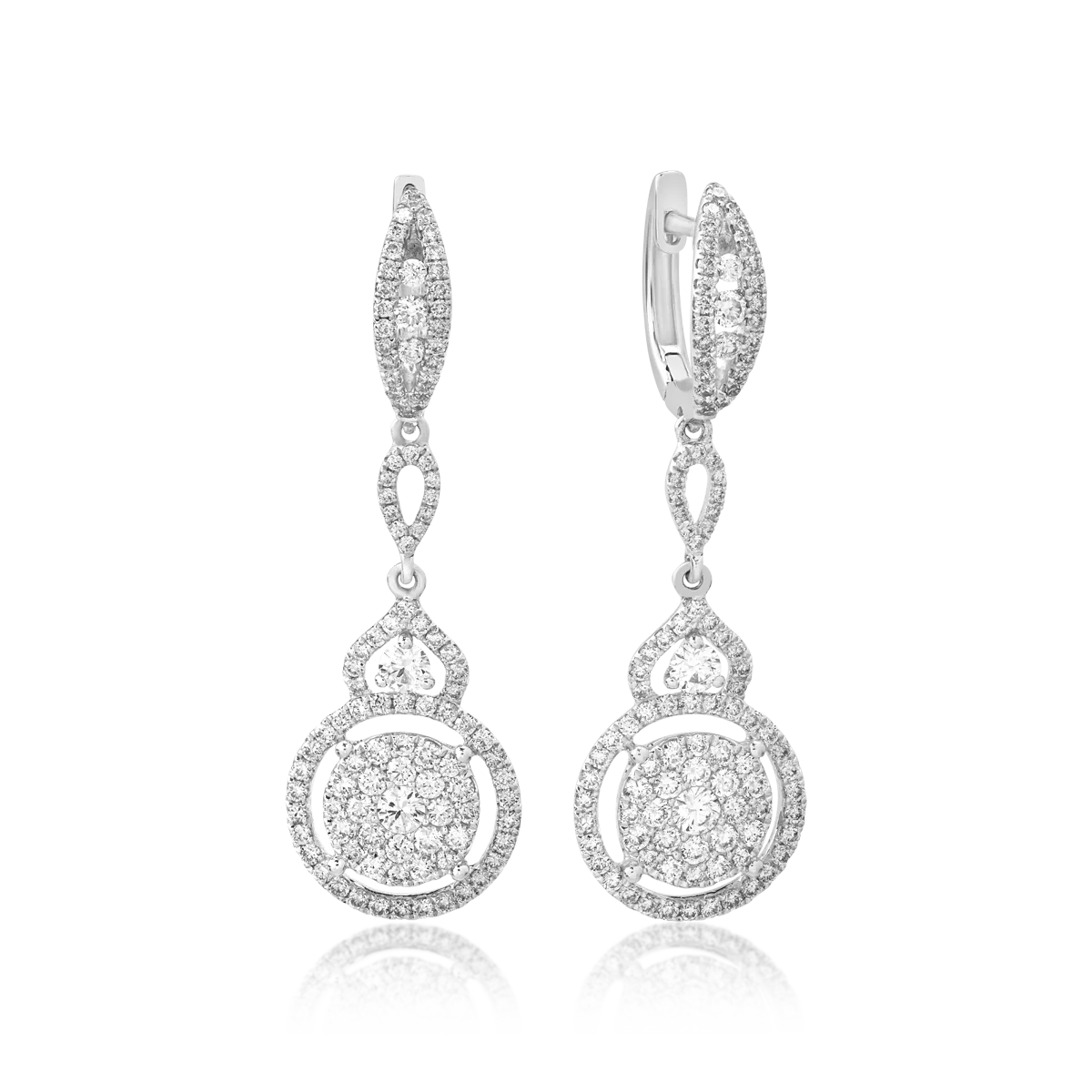 Cercei lungi din aur alb cu diamante de 1.5ct