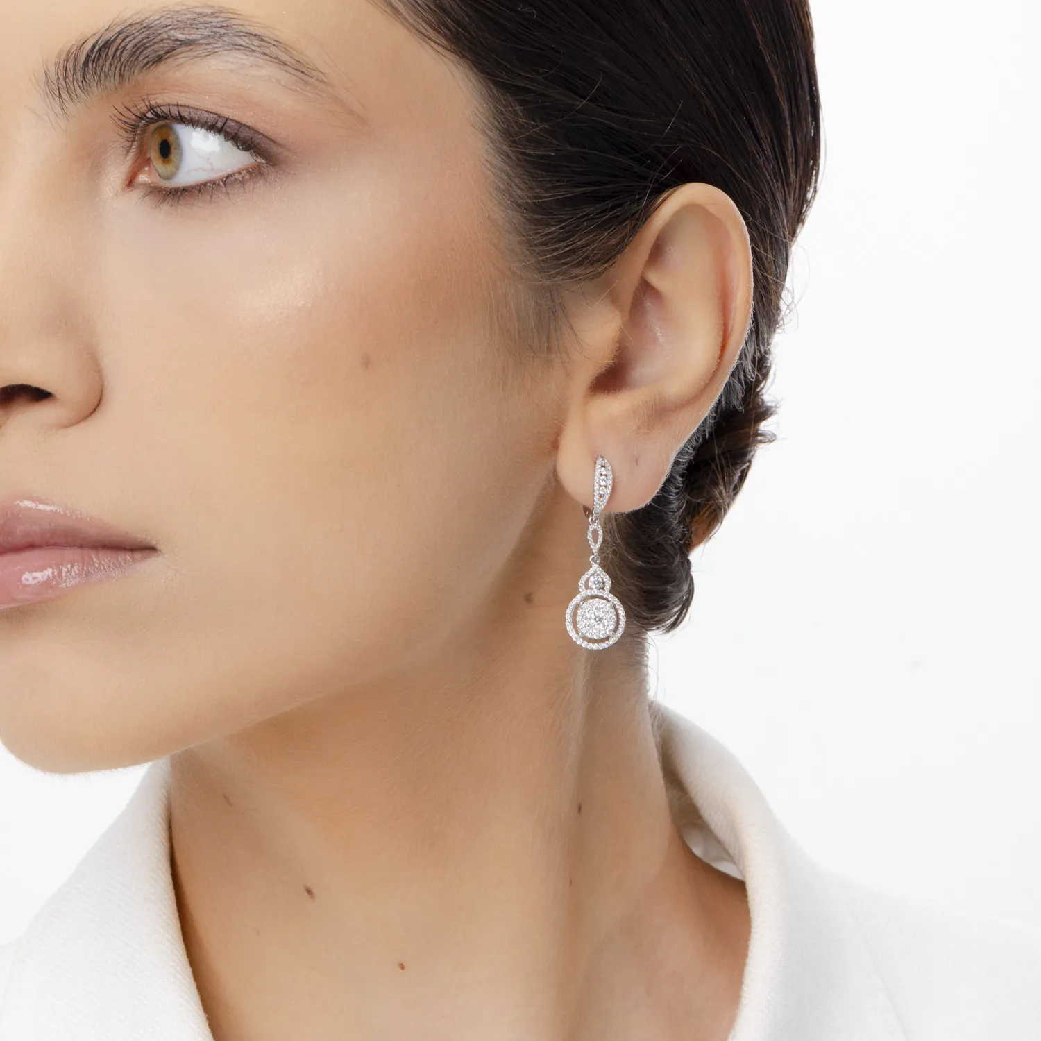 Fehér arany csepp fülbevaló 1.5ct gyémánttal