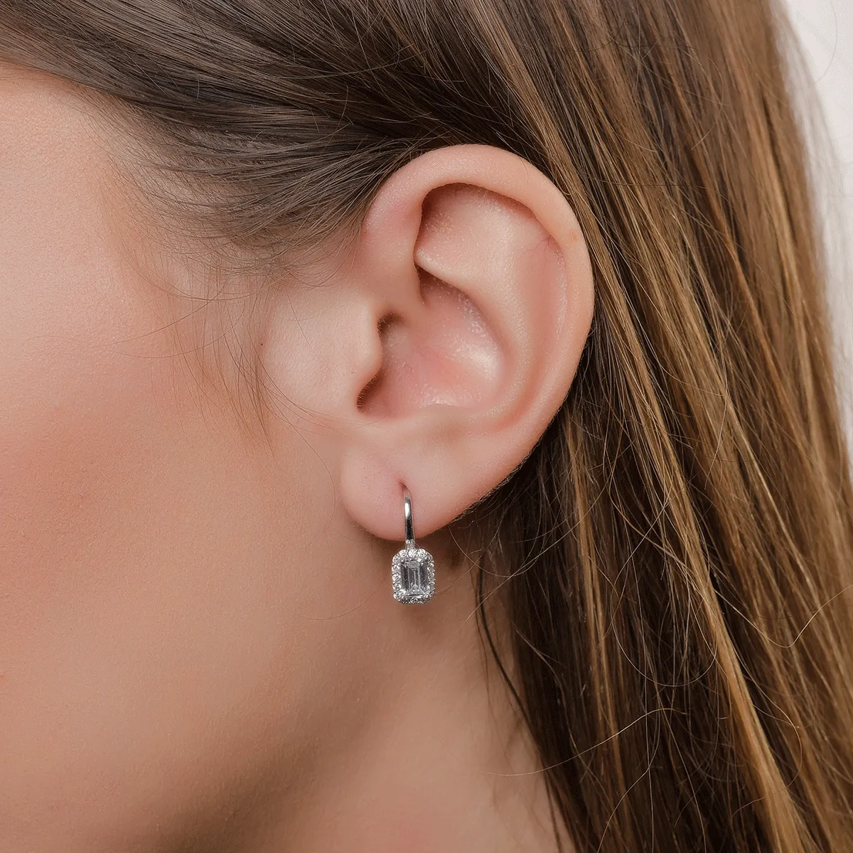 Cercei din aur alb de 14K